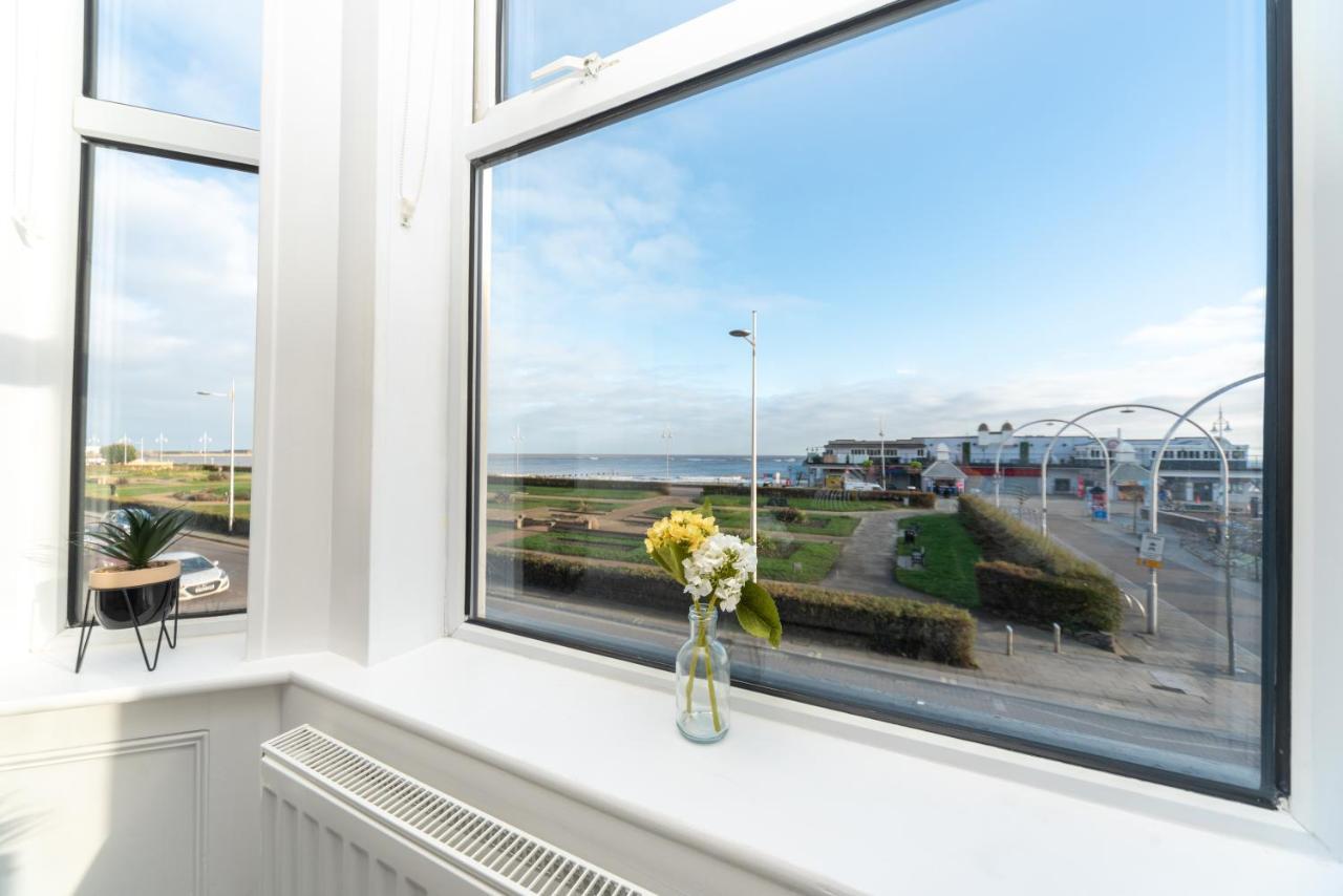 Sea Views Stunning 2 Bedroom Apartment Lowestoft Exterior foto