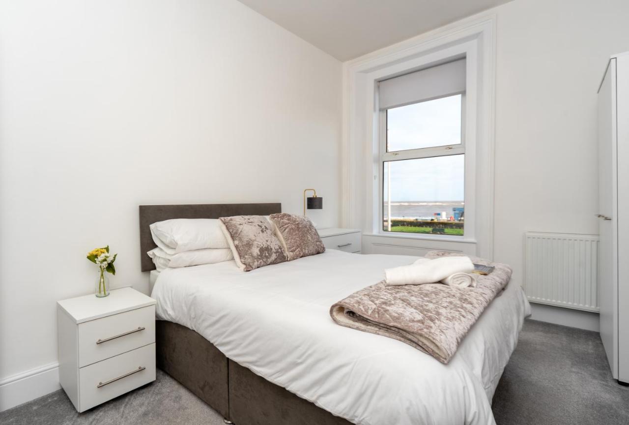 Sea Views Stunning 2 Bedroom Apartment Lowestoft Exterior foto