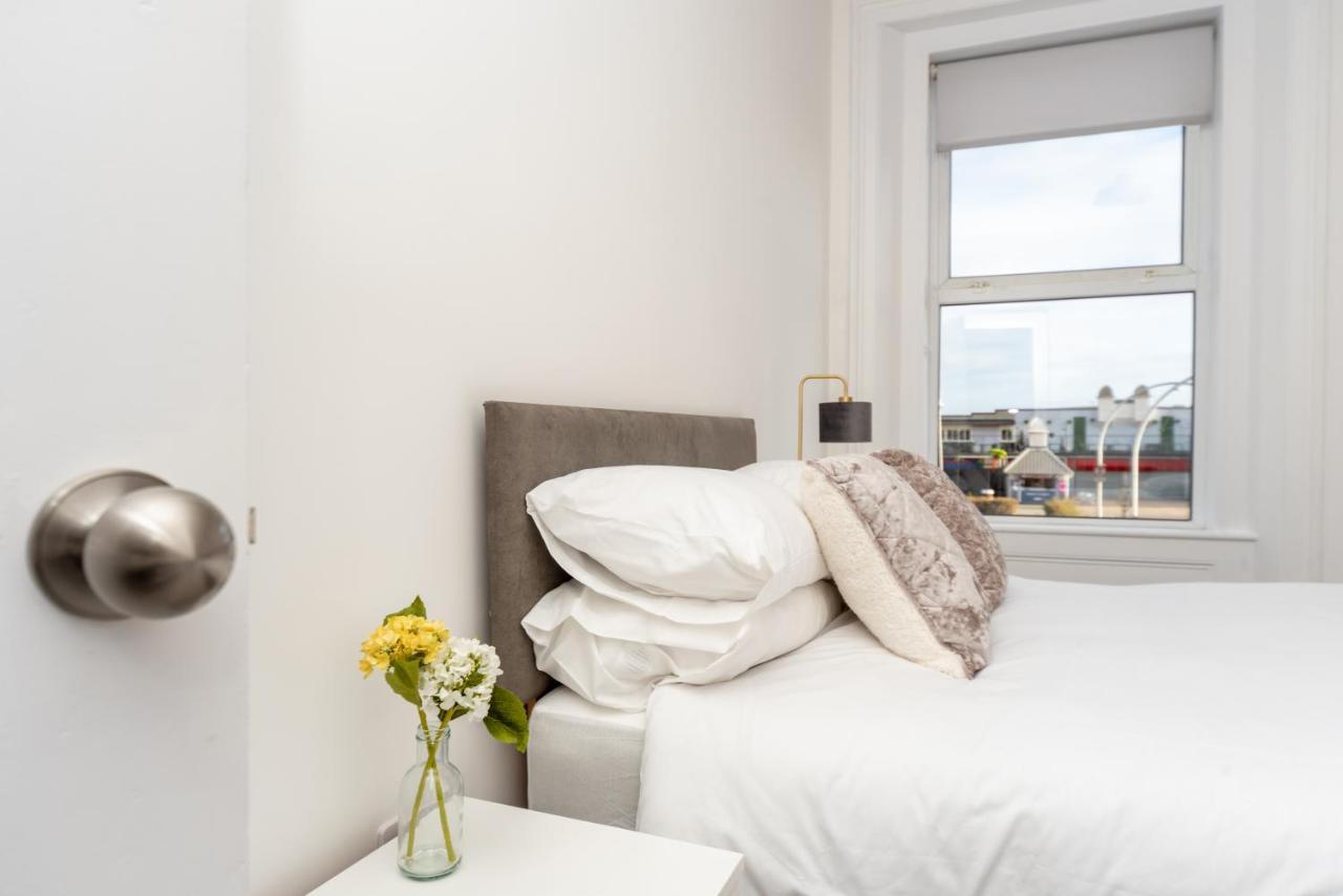Sea Views Stunning 2 Bedroom Apartment Lowestoft Exterior foto